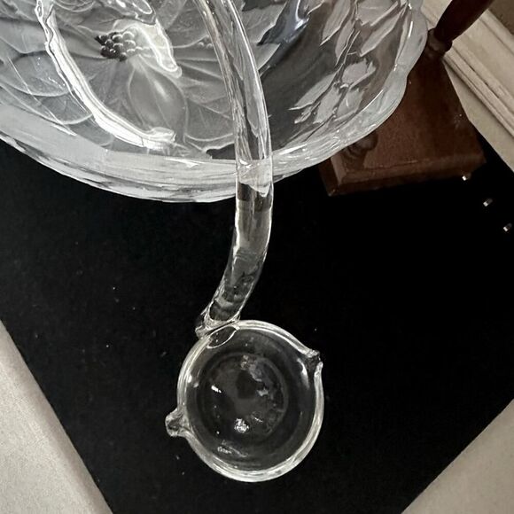 Vintage crystal Christmas punch bowl w frosted floral details with server. - Picture 5 of 9